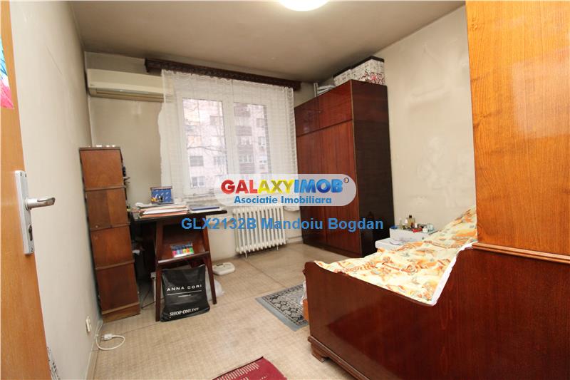 Apartament 3 camere Ghencea - Capat 41 - 1982 - 2 bai - Reabilitat