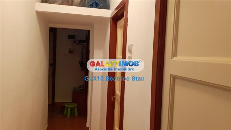 Vanzare apartament 3 camere decomandat bloc caramida Salaj