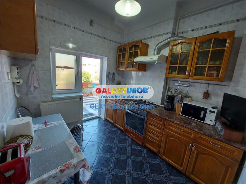 Vanzare apartament 3 camere in vila MOSILOR / ARMENEASCA