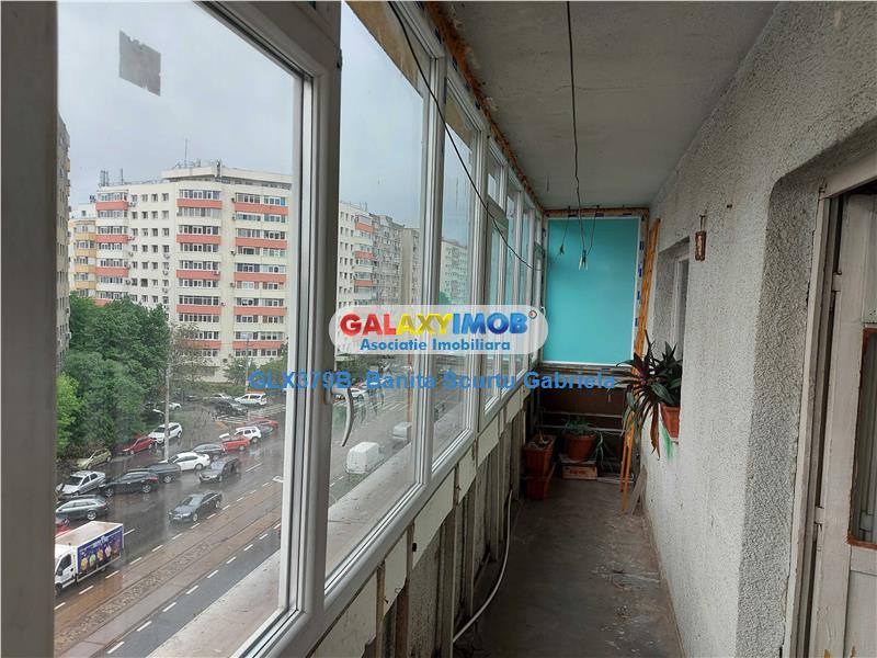 Vanzare apartament 3 camere ,etaj 5, din 1986 ,zona Chisinau
