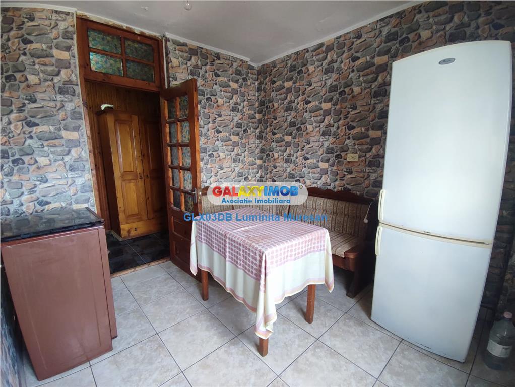 Vanzare apartament 3 camere decomandat Targoviste Calea Bucuresti