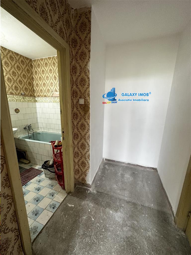 Vanzare apartament 3 camere, in Ploiesti, ultracentral