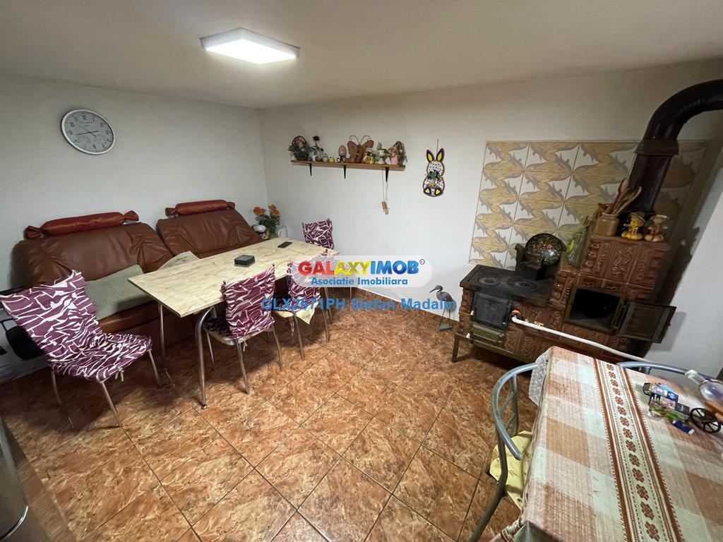 Vanzare Casa in Tantareni - 898 MP Teren - Strada Privata