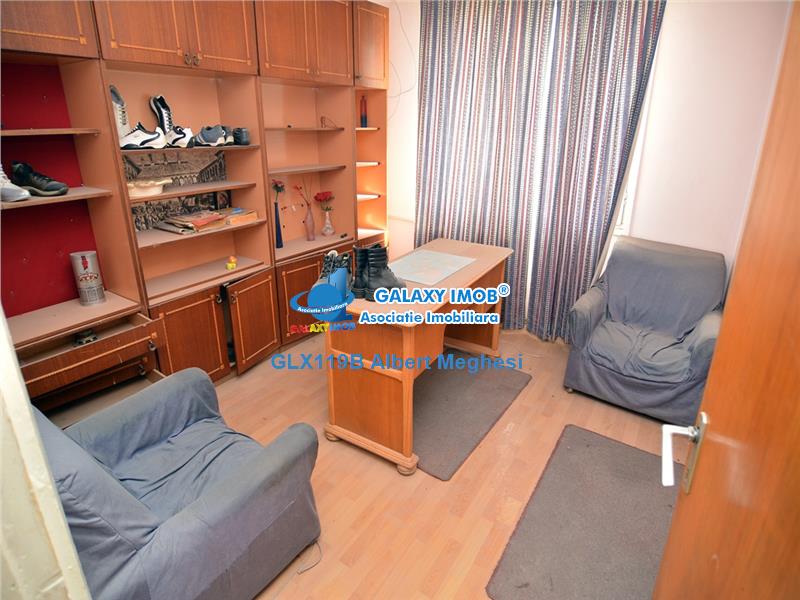 Vanzare Apartament  3 Camere Decomandat Bd Chisinau-Mozaicului