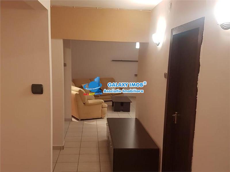 Inchiriere apartament 3 camere, in Ploiesti, zona Ultracentrala