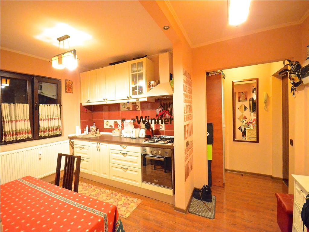 Vanzare Apartament 3 camere Modern Brancoveanu - Covasna