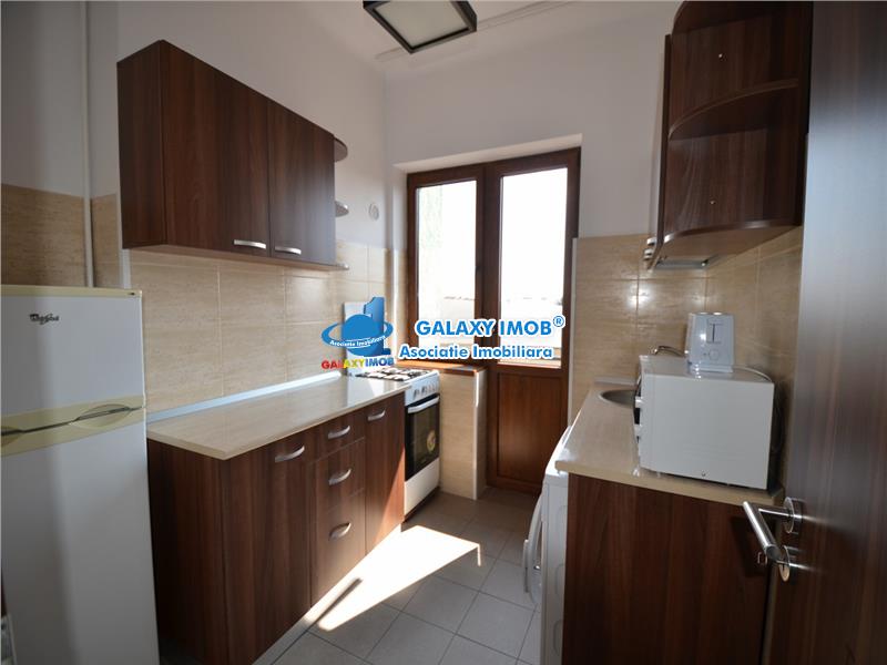 Vanzare apartament 2 camere, deosebit, in Ploiesti, zona ultracentrala