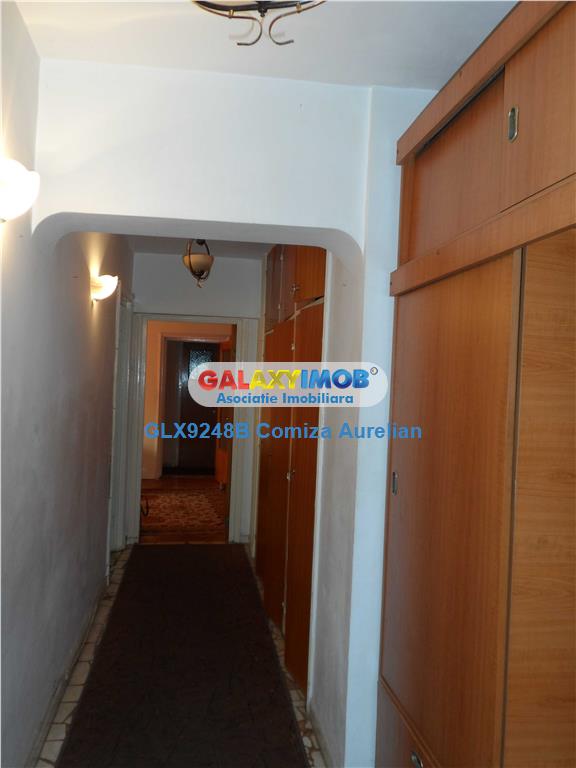 Apartament 4 camere Mosilor/ 2bai/2 balcoane etajul 1