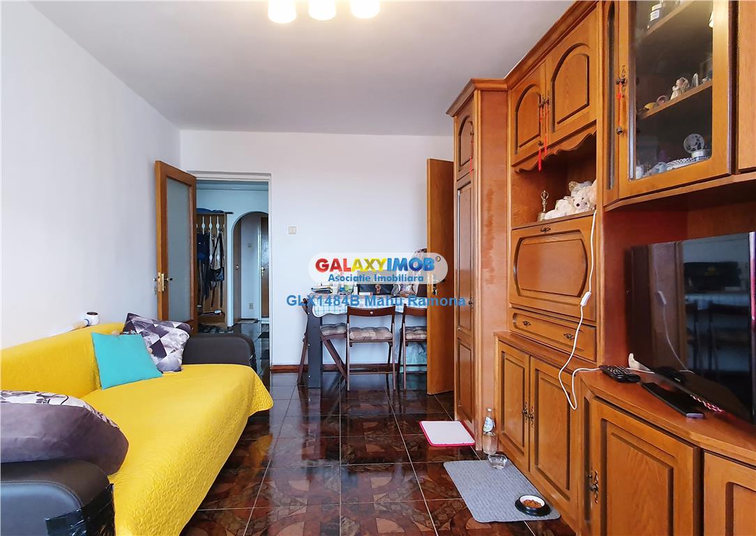Apartament 4 camere Dristor, Al. Rm. Valcea