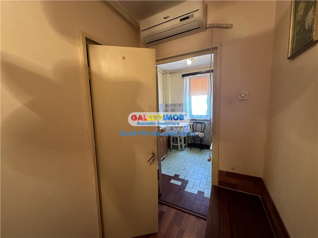 Vanzare apartament 3 camere, in Ploiesti, zona Cina
