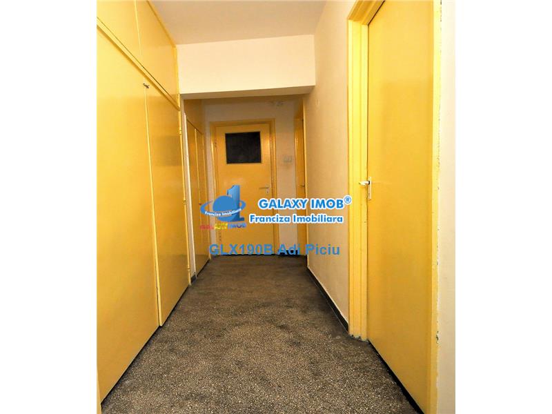 Inchiriere apartament cu 3 camere Campia Libertatii - Baba Novac