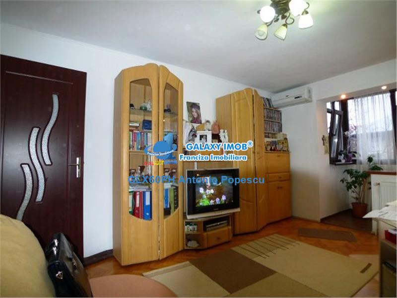 Vanzare apartament 2 camere, in Ploiesti, zona centrala, decomandat.