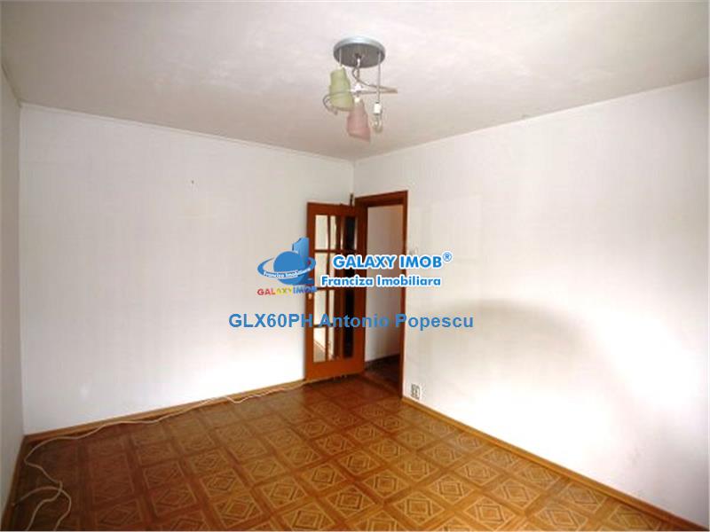 Vanzare apartament 2 camere, in Ploiesti, zona Vest, semidecomandat