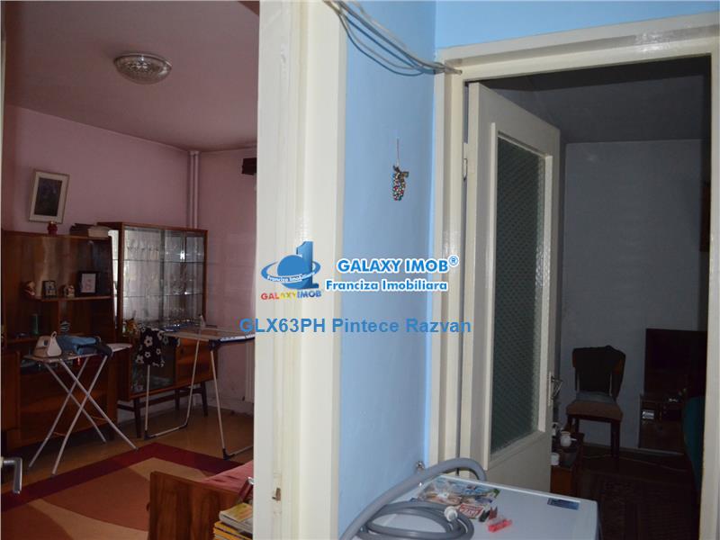 Vanzare apartament 3 camere, 72 mp utili, zona Vest, Ploiesti