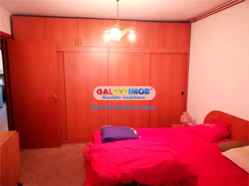 Vanzare apartament 3 camere decomandat Drumul Gazarului / Gradistea
