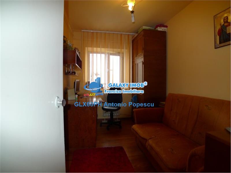 Vanzare apartament 3 camere, in Ploiesti, zona 9 Mai, confort 1A