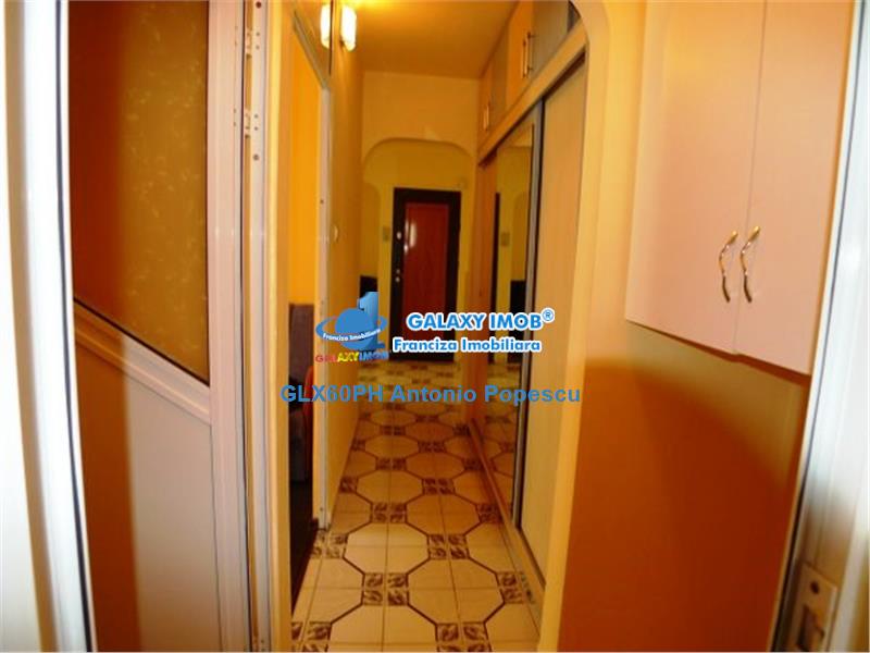 Vanzare apartament 3 camere, in Ploiesti, zona 9 Mai, decomandat