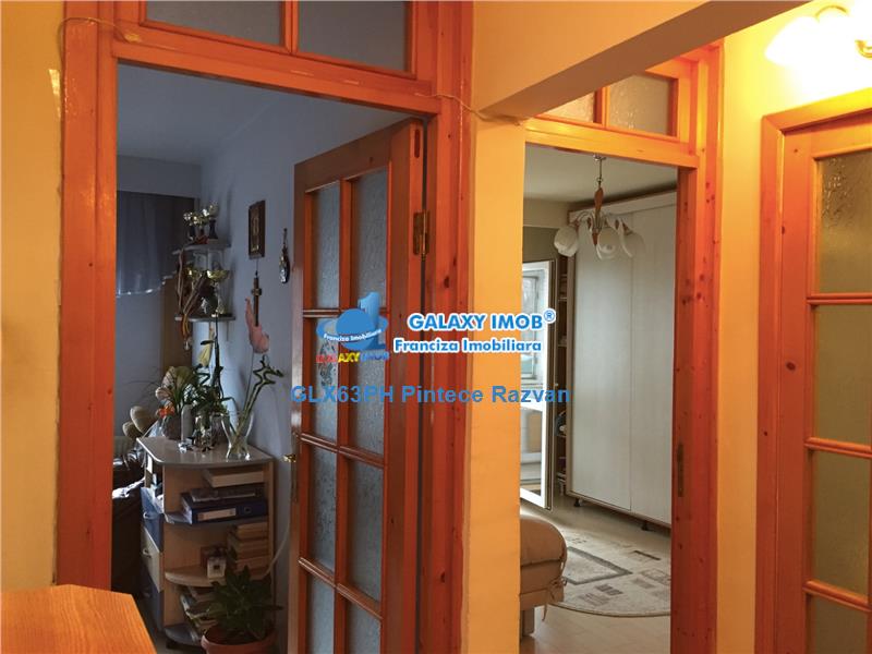 Vanzare apartament 3 camere, utilat mobilat, Cantacuzino, Ploiesti