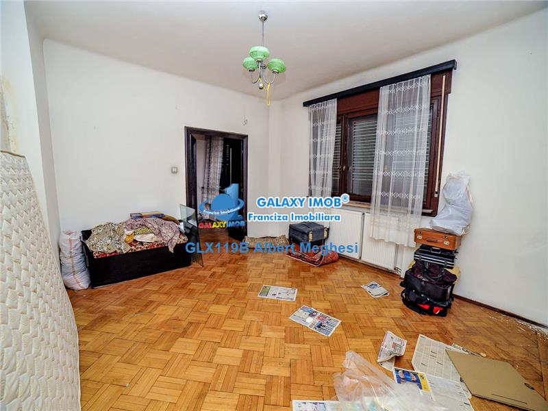 Vanzare Apartament 4 Camere in Vila Interbelica Zona Calea Calarasilor