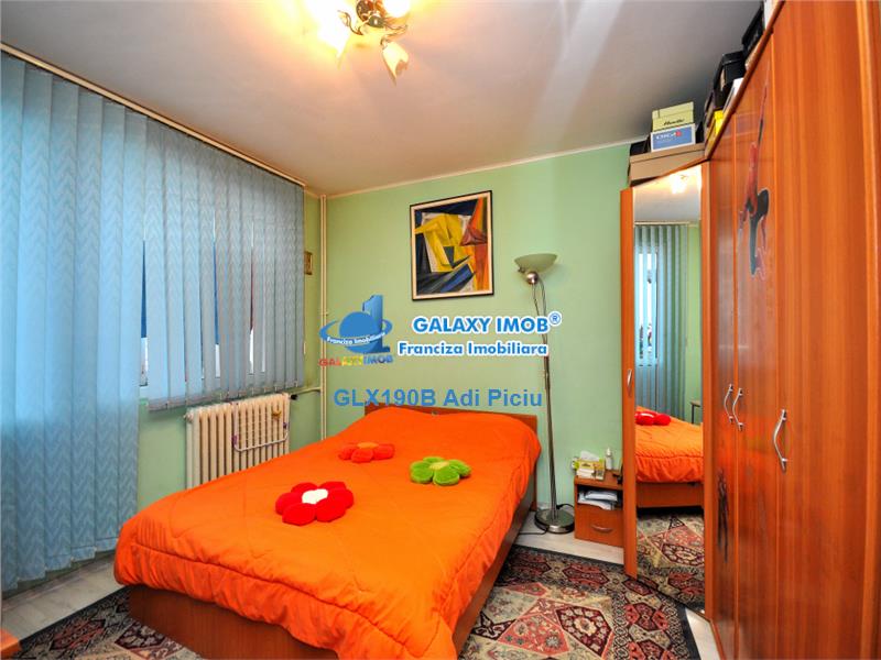 Vanzare Apartament cu 4 camere zona Berceni - Almasul Mare