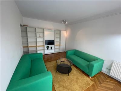 Inchiriere apartament 3 camere, modern, in Ploiesti, zona Democratiei
