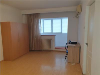 Apartament 2 cam.Dristor, Str. Ramnicu Valcea, decomandat, SU 57 mp