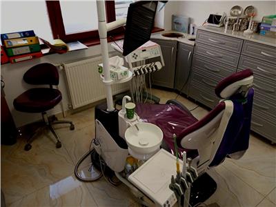 Bd. unirii-zepter, cabinet stomatologic 4 camere, su 85 mp, 3 scaune