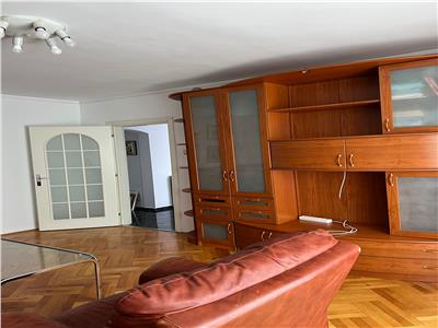 Inchiriere apartament 4 camere decomandat Nerva Traian nou amenajat