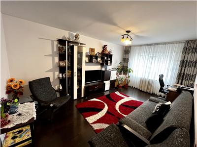 Vanzare apartament 3 camere, confort 1A, in Ploiesti, zona Malu Rosu
