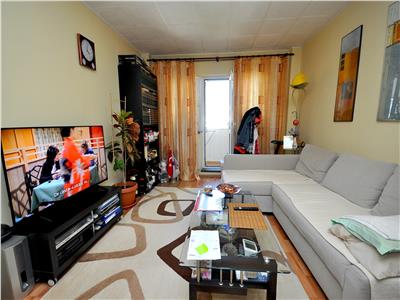 Vanzare apartament cu 3 camere in zona Rahova Petre Ispirescu