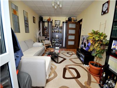 Vanzare apartament cu 3 camere in zona rahova - petre ispirescu