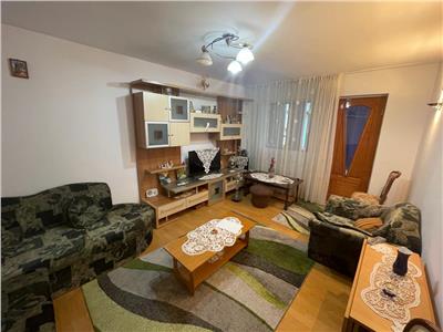 Vanzare Apartament 3 camere - zona Bulevardul Bucuresti