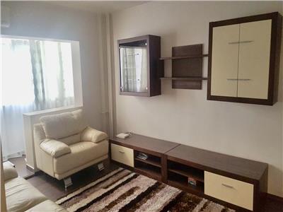 Inchiriere apartament mobilat modern Teiul Doamnei -Circa 7