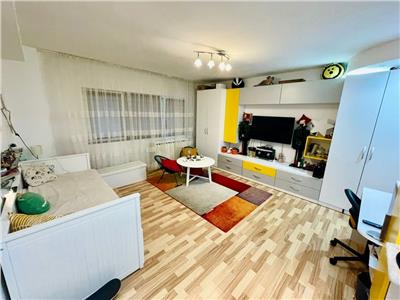 Vanzare apartament 2 camere decomandat Aviatiei/PARCARE