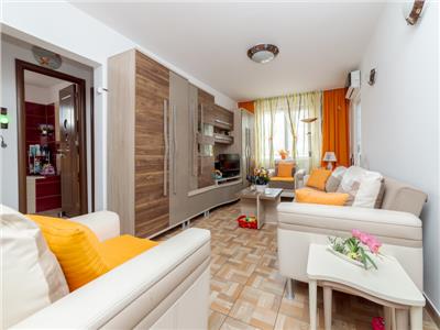 Vanzare Apartament 4 camere TITAN (str.Carei) RENOVAT COMPLET