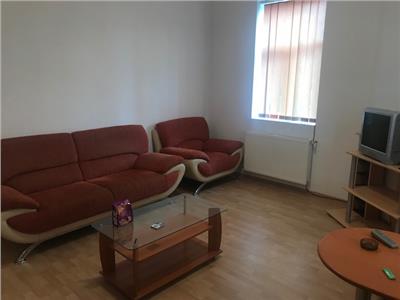 Inchiriere apartament 2 camere, in Ploiesti, zona Centrala