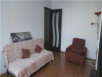 Inchiriere apartament 2 camere, in Ploiesti, zona Vest