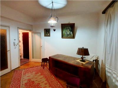 Vanzare apartament 3 camere b-dul carol i / biserica armeneasca