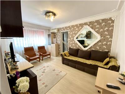 Vanzare apartament 3 camere, in Ploiesti, zona Vest, semidecomandat